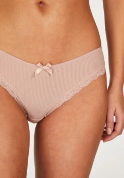 Hunkemöller Lola - Slip - Pink -ESPRIT Winkel 00f6cd76bf3341a3b328d75519eddece scaled