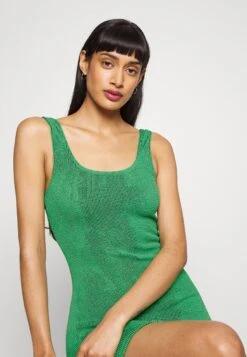 GOOD AMERICAN Always Fits Sculpt Dress - Shapewear - Green -ESPRIT Winkel 02e986969b8f4a259cc5f901d38caa1c