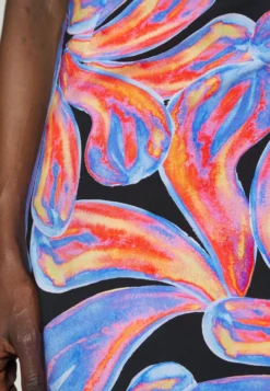 Eyva Wrap - Maxirok - Multi -ESPRIT Winkel 14cfc938f3564dcc8a8f6b7a12a457a6 scaled