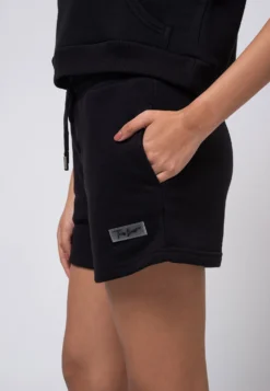 Set - Trainingspak - Black 10 Set - Trainingspak - Black -ESPRIT Winkel 1dfec8691cf44e689336236ed77cf8a9 scaled