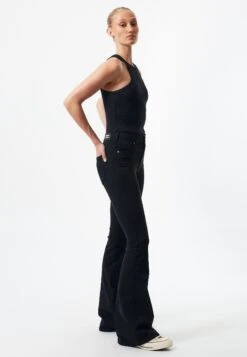 Nieuwe Producten -ESPRIT Winkel 1edefd5eed334a18bee73f4924d31499