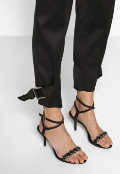 Holzweiler Skunk - Cargobroek - Black 11 Holzweiler Skunk - Cargobroek - Black -ESPRIT Winkel 20c8957e44234d1cb70845f2a8092ea2