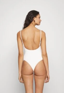 Frankies Bikinis Kylee Crinkle One Piece - Badpak - Sand Storm -ESPRIT Winkel 26f0ca7d716741078a90b7b17e450ac9