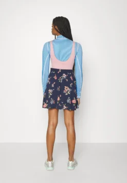 Vero Moda Vmsimply Easy Skater Skirt - Minirok - Dark Blue -ESPRIT Winkel 34c50717abb24419b9df95b396fa1cd0 scaled