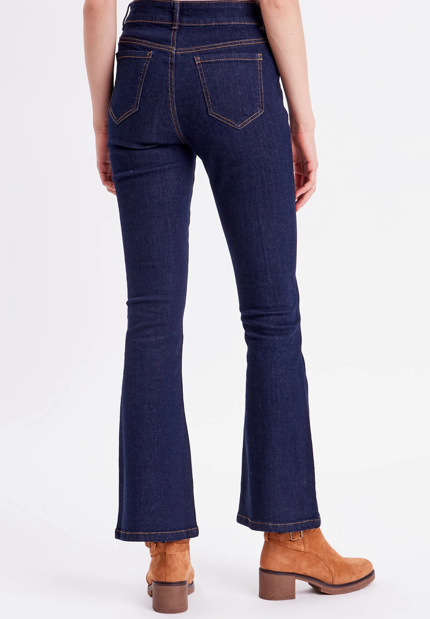 Mit Pattentaschen - Bootcut Jeans - Denim Brut 3 Mit Pattentaschen - Bootcut Jeans - Denim Brut - Afbeelding 3
