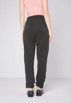 American Vintage Jogging Hapylife - Trainingsbroek - Carbone Vintage -ESPRIT Winkel 37adc184acb9488f9cbd85a049a9b998 scaled