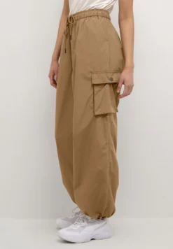 Culture Cujoanna - Cargobroek - Dune -ESPRIT Winkel 3ab4c4e4b34f42a9a7776bf4d0375605 scaled