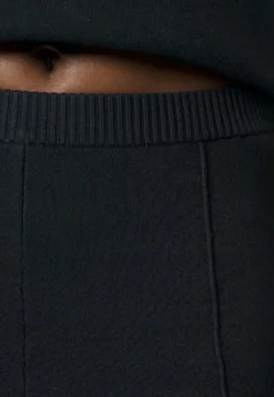 CLAUDIE PIERLOT Broek - Marine -ESPRIT Winkel 3befc934fc3f4258b6399bdb38506997 scaled