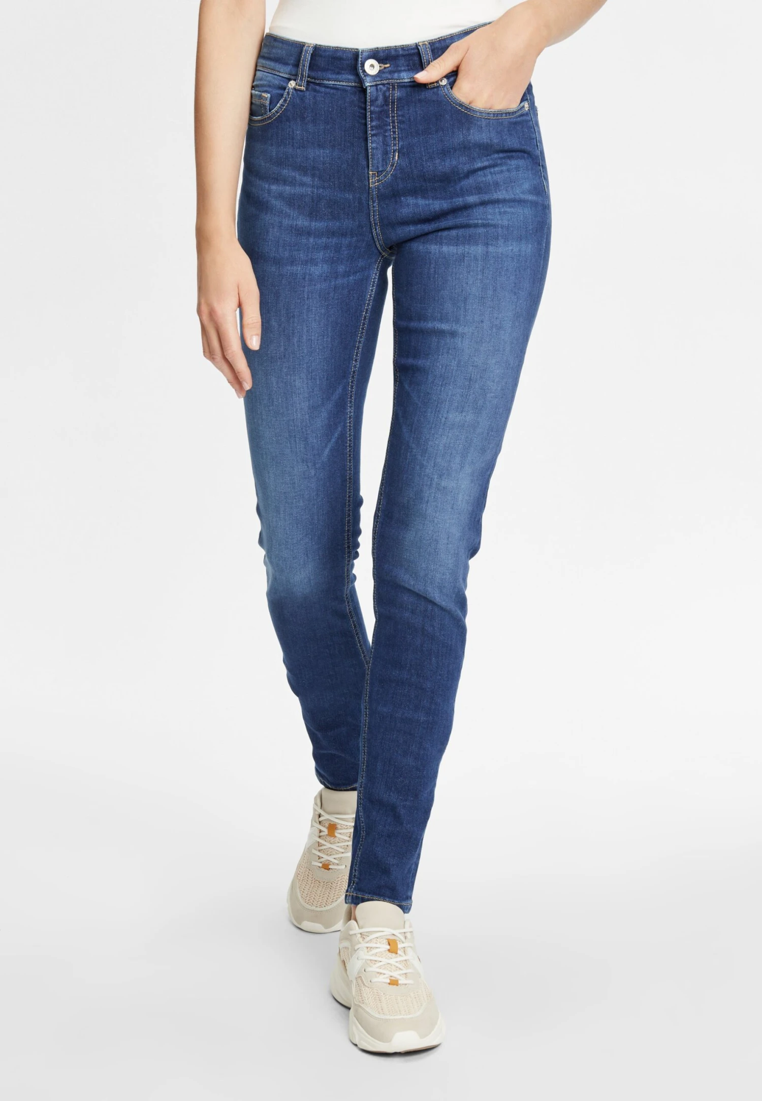 01:00 Slim Fit - Mid Waist - Jeans Skinny Fit - Dark Blue Modern Washed 1 01:00 Slim Fit - Mid Waist - Jeans Skinny Fit - Dark Blue Modern Washed