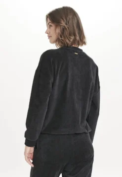ATHLECIA Marlie - Trui - Black -ESPRIT Winkel 4331b2e60376455bbf956f6770e1e568 scaled