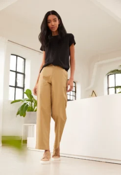 Dockers Women'S High Waisted Chino Pants - Chino - Harvest Gold - Brown -ESPRIT Winkel 43c39afbc52046aa85239cf2833df19a scaled