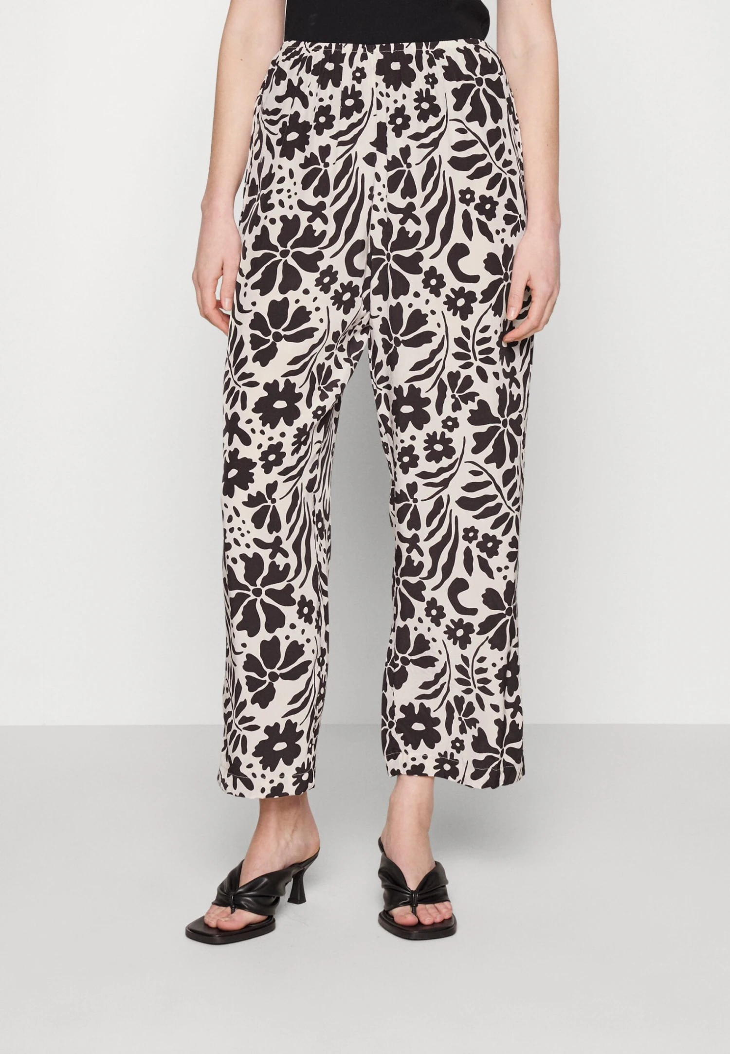 Faithfull The Brand Pallenberg Pants - Broek - Schwarz 1 Faithfull The Brand Pallenberg Pants - Broek - Schwarz