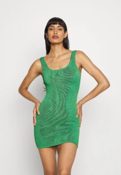 GOOD AMERICAN Always Fits Sculpt Dress - Shapewear - Green -ESPRIT Winkel 4b5cc4232e504f06b5d4d29dd4716140 scaled