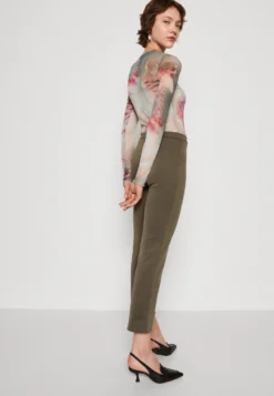 Wal G Brody Trouser - Broek - Khaki -ESPRIT Winkel 54effb3484f3461c987df9d7acd5687d scaled