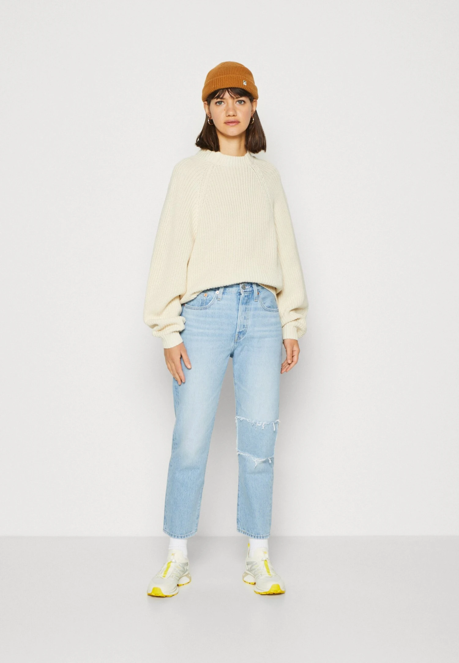 Monki Trui - Beige Light 2 Monki Trui - Beige Light - Afbeelding 2