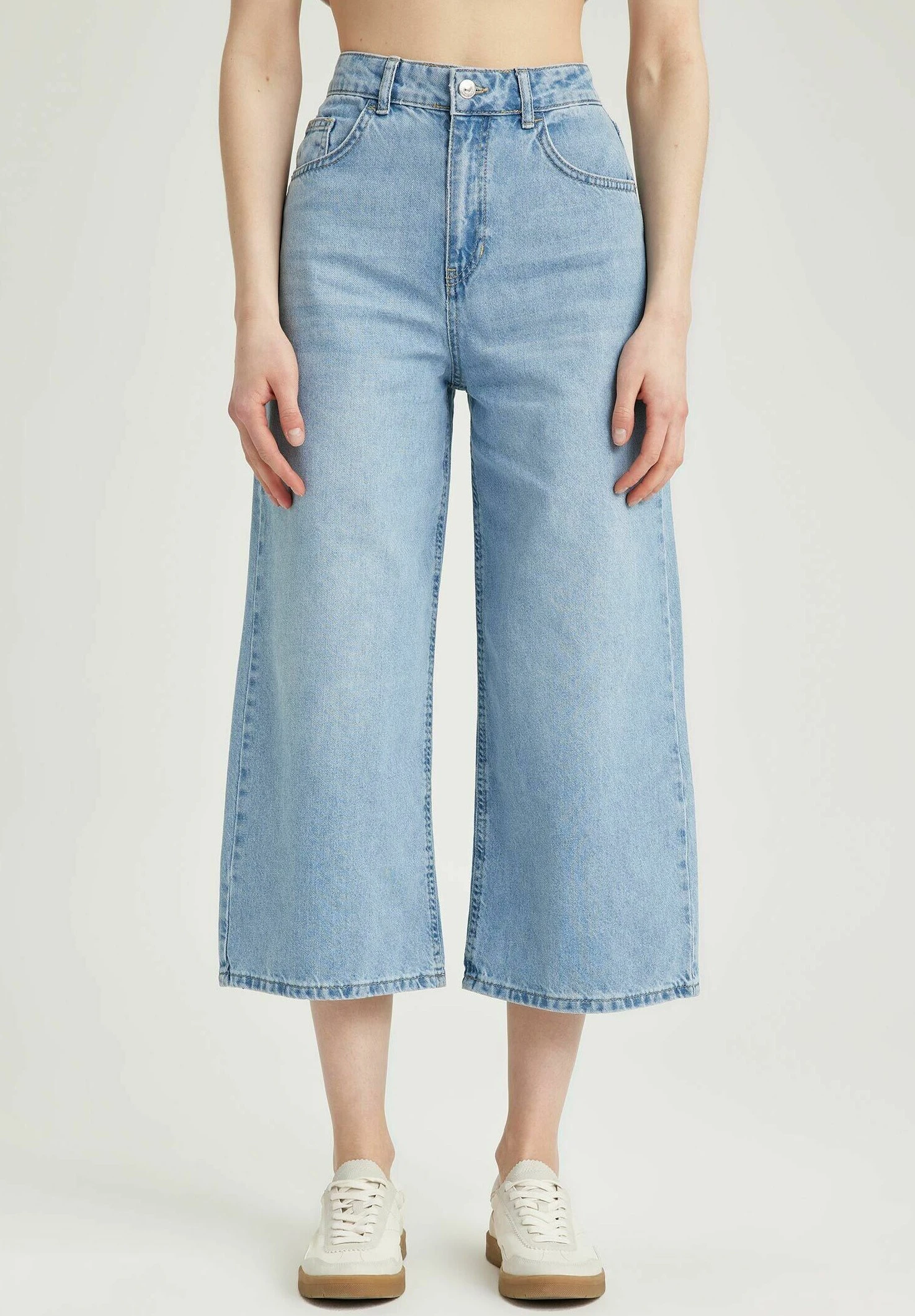 DeFacto Culotte - Straight Leg Jeans - Blue 1 DeFacto Culotte - Straight Leg Jeans - Blue