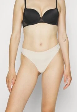 ONLY Onlvicky Thong 3 Pack - String - Black/Nude/White 10 ONLY Onlvicky Thong 3 Pack - String - Black/Nude/White -ESPRIT Winkel 5cd764a71120456f99a066754038de28
