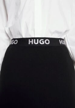 Hugo Sumeryna - Minirok - Black -ESPRIT Winkel 5d132d3953754d1394514b8249f949f0