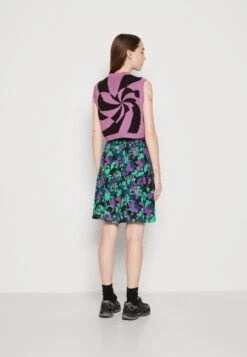 Yaslicco Skirt - A-Lijn Rok - Black/Licco -ESPRIT Winkel 60d934ff3c6e42e79dcbc5950f714a0c