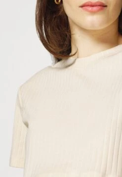 Top Skirt Set - Kokerrok - 003 - Off-White 15 Top Skirt Set - Kokerrok - 003 - Off-White -ESPRIT Winkel 6895ea84cced4e55982e65db4effa2d7