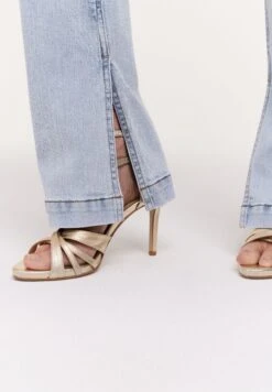 Ready To Wear - Bootcut Jeans - Blue 11 Ready To Wear - Bootcut Jeans - Blue -ESPRIT Winkel 69f1f7a8c466418daaa65c748e685e5b