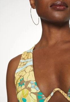 Lasa High Rise - Bikinitop - Multicoloured -ESPRIT Winkel 70f1f0638ff949909d5cdd2eccc6c0de