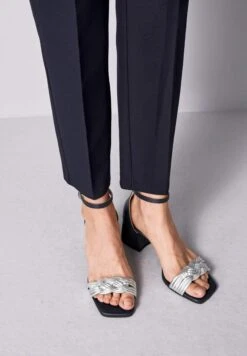 Broek - Marineblau 11 Broek - Marineblau -ESPRIT Winkel 72cdc9c0e7764956afbdc963b6048f37