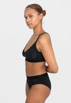 Smooth Seam Slip - Slip - Schwarz -ESPRIT Winkel 78907e05bc1d43d4b59a45604b285c2a