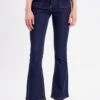 Mit Pattentaschen - Bootcut Jeans - Denim Brut