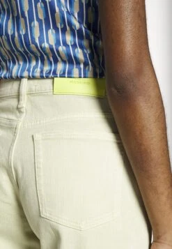 7 For All Mankind Tess Trouser Mankind - Broek - Yellow 9 7 For All Mankind Tess Trouser Mankind - Broek - Yellow -ESPRIT Winkel 800f606bb6b240388923fcf4a5655374