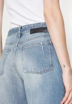 Straight Leg Jeans - Delight Blue 15 Straight Leg Jeans - Delight Blue -ESPRIT Winkel 815aa73eda59417997dfad09155c8c58