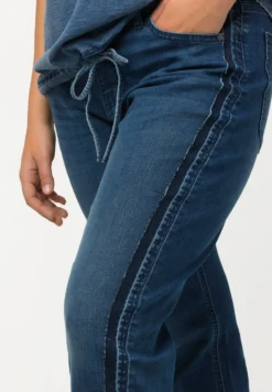 Ulla Popken Offenkantig - Relaxed Fit Jeans - Blue Denim -ESPRIT Winkel 8a1884887b0c43249a040f7002783ef4 scaled
