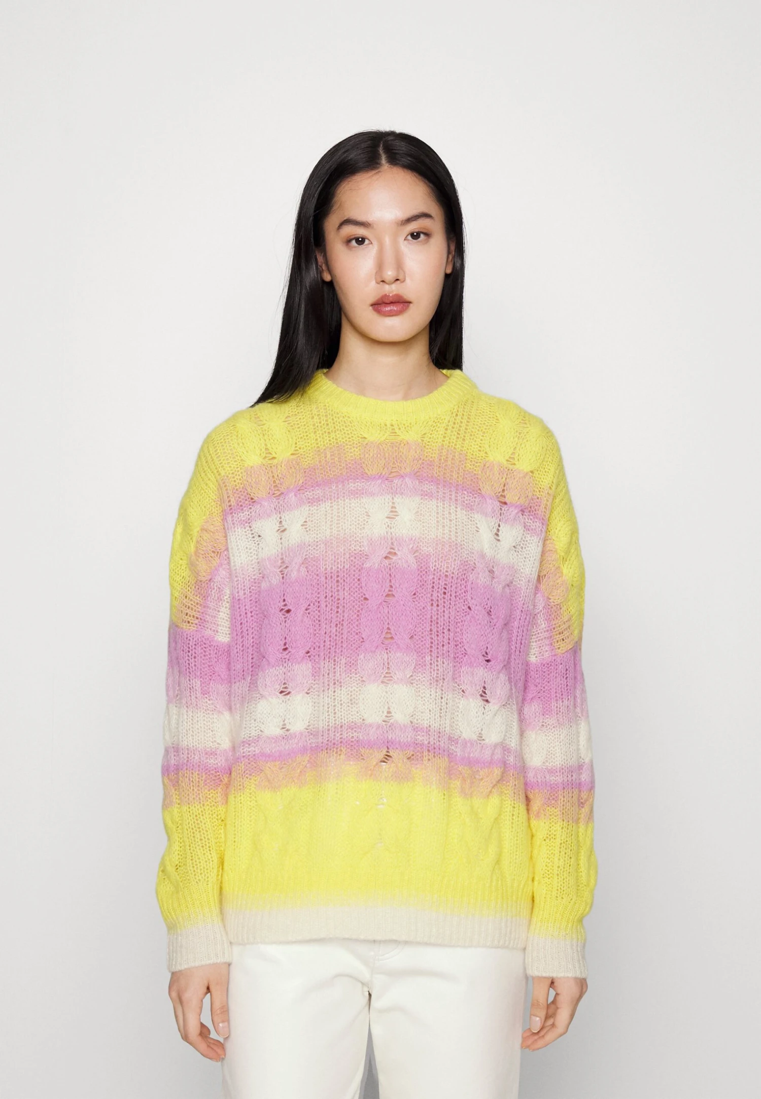 Boss Falguni - Trui - Open Miscellaneous 1 Boss Falguni - Trui - Open Miscellaneous