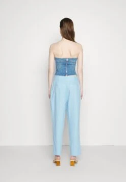 DKNY Pleated Trouser - Broek - Frosting Blue -ESPRIT Winkel 8ff2e54aa17a41b09fafde49376f7025