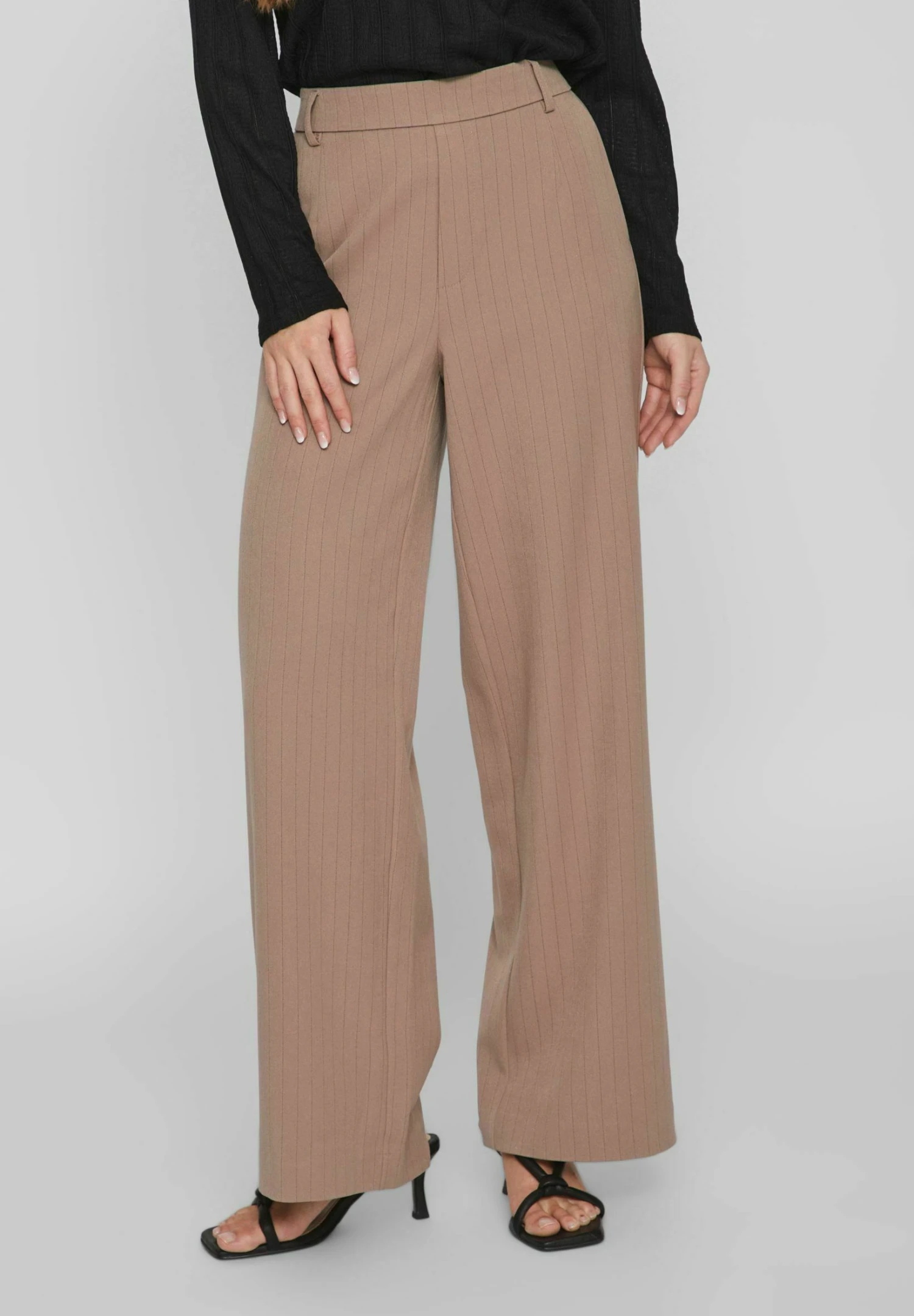 Vila High Waist Nadelstreifen - Broek - Brown Lentil 1 Vila High Waist Nadelstreifen - Broek - Brown Lentil