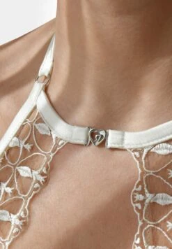 In Embroidered - Beugel Bh - Bianco -ESPRIT Winkel a339f3ff04084c4c8000d41d4f77c568