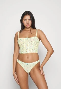 Chiara Ferragni Bustier - Korset - Yellow 7 Chiara Ferragni Bustier - Korset - Yellow -ESPRIT Winkel a409d83f24f94674a0bd724b0bc2677e