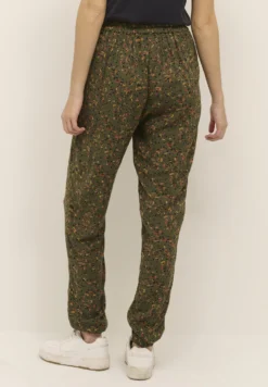 Kaffe Kapaolin Pants - Broek - Green Multi Col. Flower Print -ESPRIT Winkel a5be1817a854436e802c9468f4ec8fb1 scaled