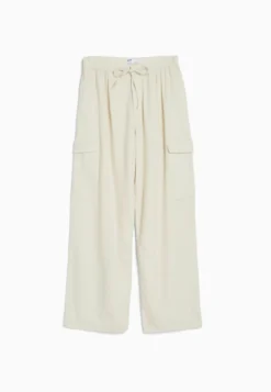 BERSHKA Wide Balloon Fit - Flared Jeans - Beige 10 BERSHKA Wide Balloon Fit - Flared Jeans - Beige -ESPRIT Winkel a8a6e0ffc5db4a0ab950facde679613d scaled