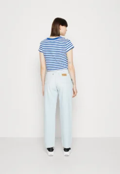Wrangler Mom - Relaxed Fit Jeans - Sun Drenched -ESPRIT Winkel aaa96c8e226b4a51898f30c64c7e7de4 scaled