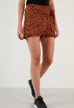LELA Regular Fit - Shorts - Orange 11 LELA Regular Fit - Shorts - Orange -ESPRIT Winkel ab64cb0835cc40179c3497e0f36a03cd scaled