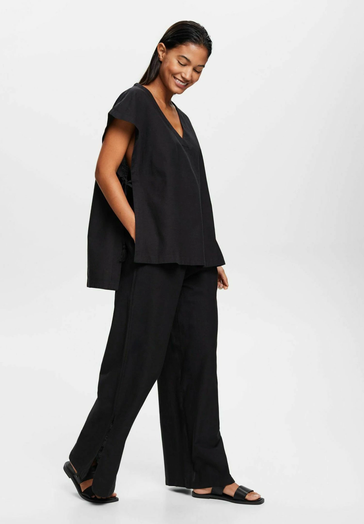 ESPRIT Ärmellose Joia- Strandaccessoire - Black 2 ESPRIT Ärmellose Joia- Strandaccessoire - Black - Afbeelding 2