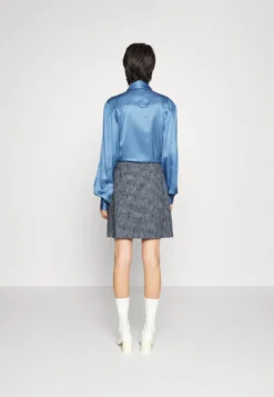 Hugo Minirok - Open Miscellaneous -ESPRIT Winkel acd0ec19eade473baacc05ab11ebb199 scaled