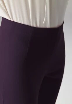 Moses - Broek - Indigo Purpel 9 Moses - Broek - Indigo Purpel -ESPRIT Winkel adc7e229420b4b7cbe235d3e73effed4