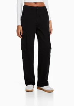 BERSHKA Multipocket05112019 - Cargobroek - Black