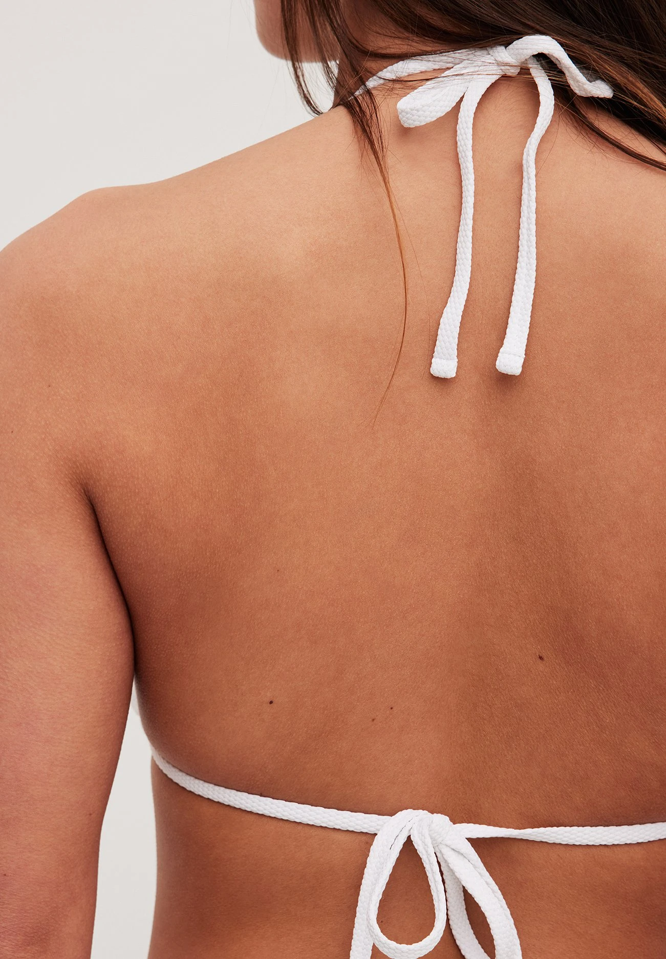 NA-KD Gepunktetes Triangel Mit Trägern - Bikinitop - White 4 NA-KD Gepunktetes Triangel Mit Trägern - Bikinitop - White - Afbeelding 4