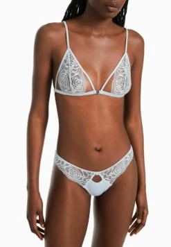 BERSHKA With Gathered Straps - Bikinitop - Dark Blue -ESPRIT Winkel b48f9338f0b54a02ba332e24c35049bd scaled