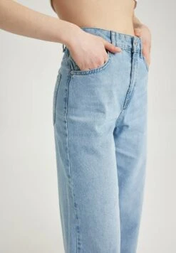 DeFacto Culotte - Straight Leg Jeans - Blue 8 DeFacto Culotte - Straight Leg Jeans - Blue -ESPRIT Winkel b72b2bd619c2416d9fe2e03f1482d63d
