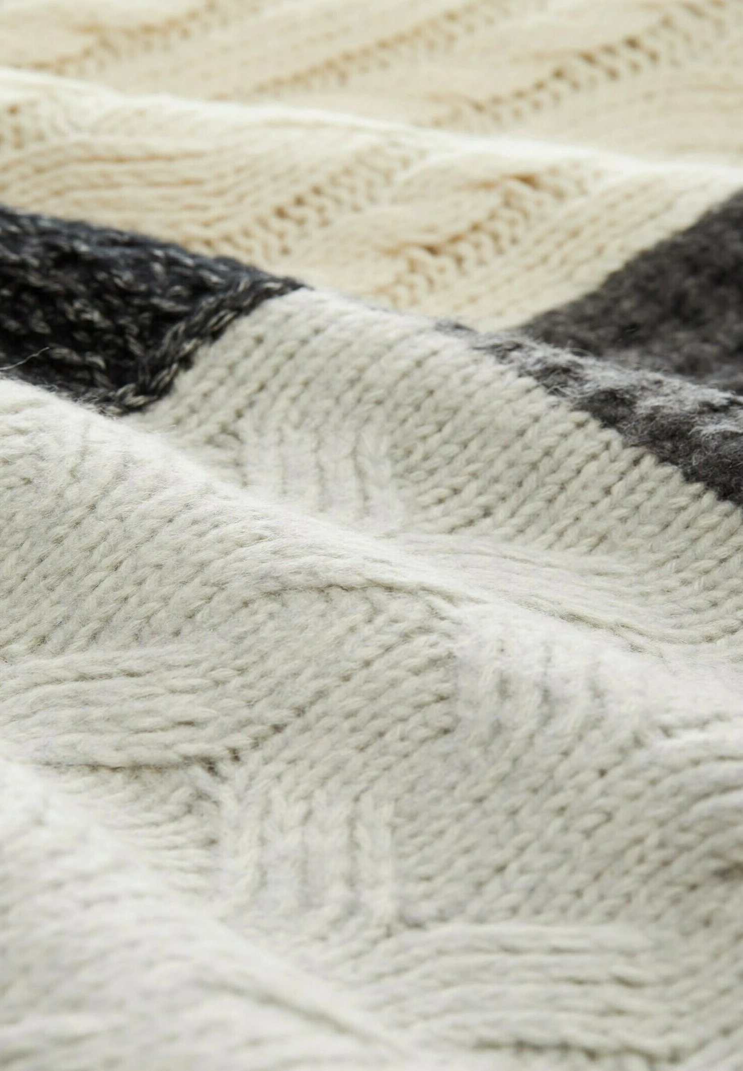 Tom Tailor Verschiedenen Struktu - Trui - Grey Patched Design 6 Tom Tailor Verschiedenen Struktu - Trui - Grey Patched Design - Afbeelding 6