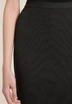 LUISA SPAGNOLI Macadamia- Kokerrok - Nero 5 LUISA SPAGNOLI Macadamia- Kokerrok - Nero -ESPRIT Winkel c5288c49959d43c1b2b74ff9039c9502